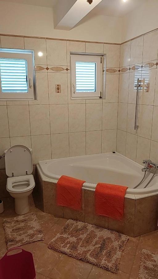 Apartmani Katarina Mundanije Kültér fotó